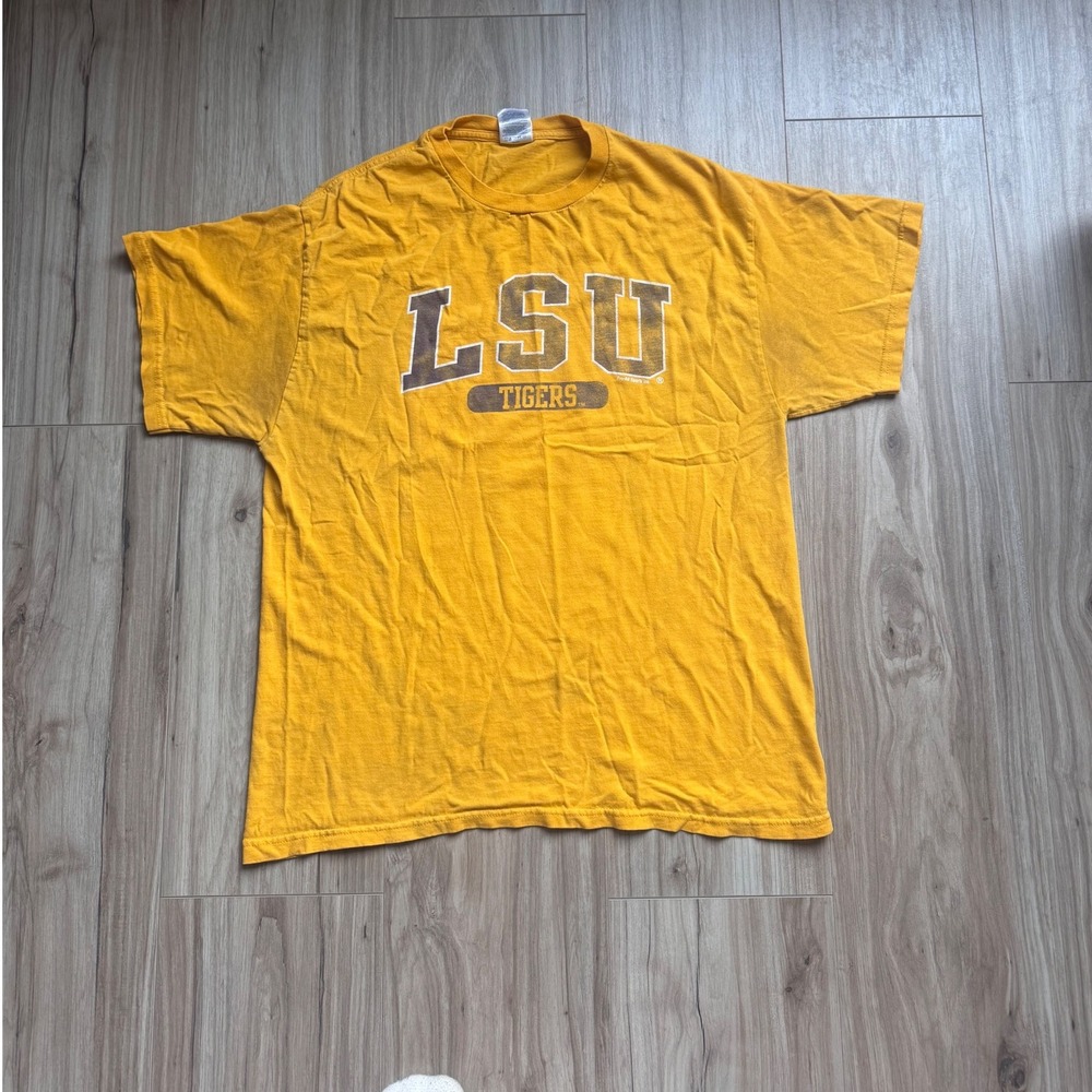 Delta LSU Tigers Graphic T-Shirt College Football Gold Tee Adult Large
